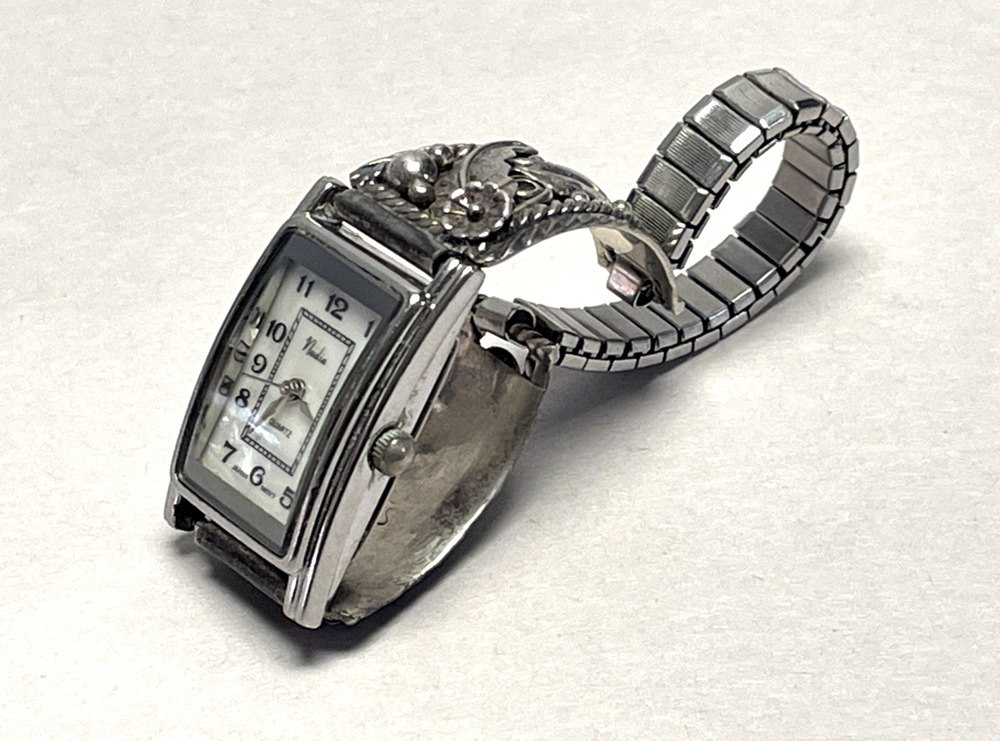 Vintage Signed SC Navajo Sterling Silver Nadia Quartz Watch Working